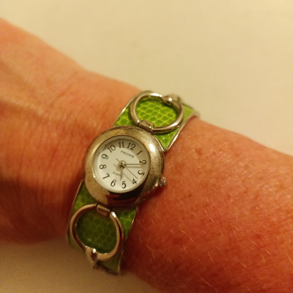 Vintage Pedre lime alligator skin look green cuff watch derby style